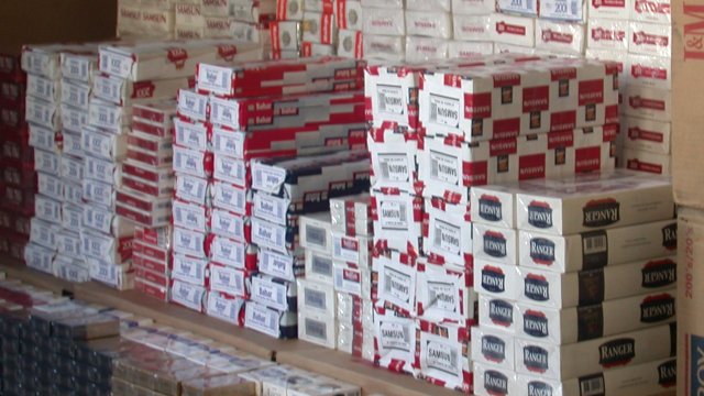 Polis Operasyonda 18 Karton Kaçak Sigara Zulasını Patlattı