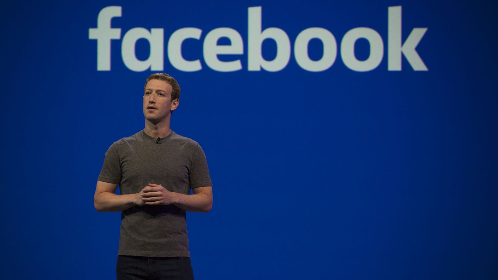 Facebook CEO’su Mark Zuckerberg ”Ruhunu” Çin’e Sattı!