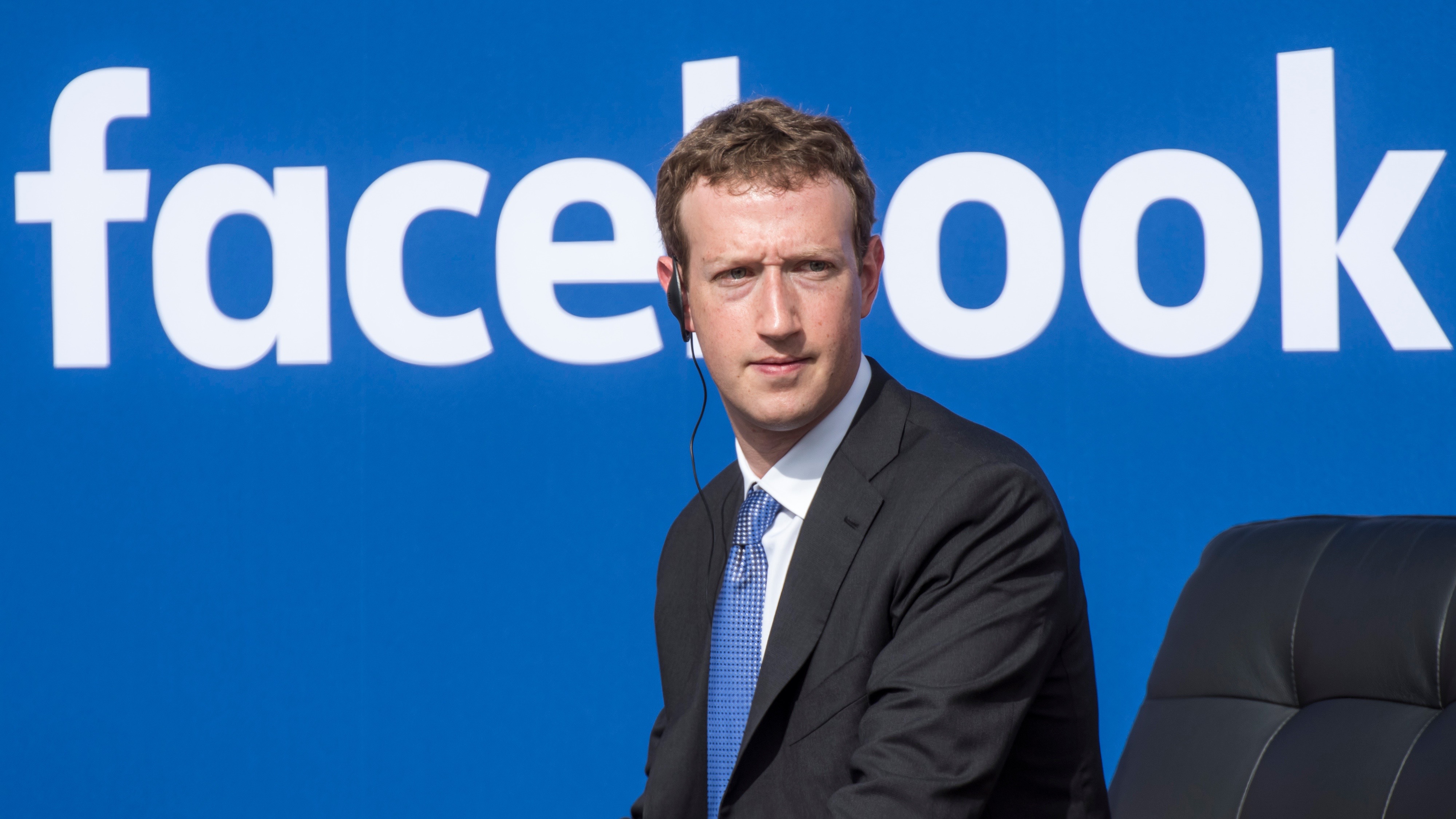 Mark Zuckerberg’e “Halkı Kışkırtmaya Kasıtlı Bir Şekilde Yardımcı Olmak” İddiası ile Dava Açıldı