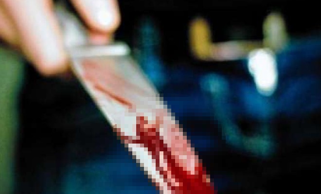 Son Dakika Girne de 18 Yaşındaki Kadın İlker Arabacıyı Bıçakladı