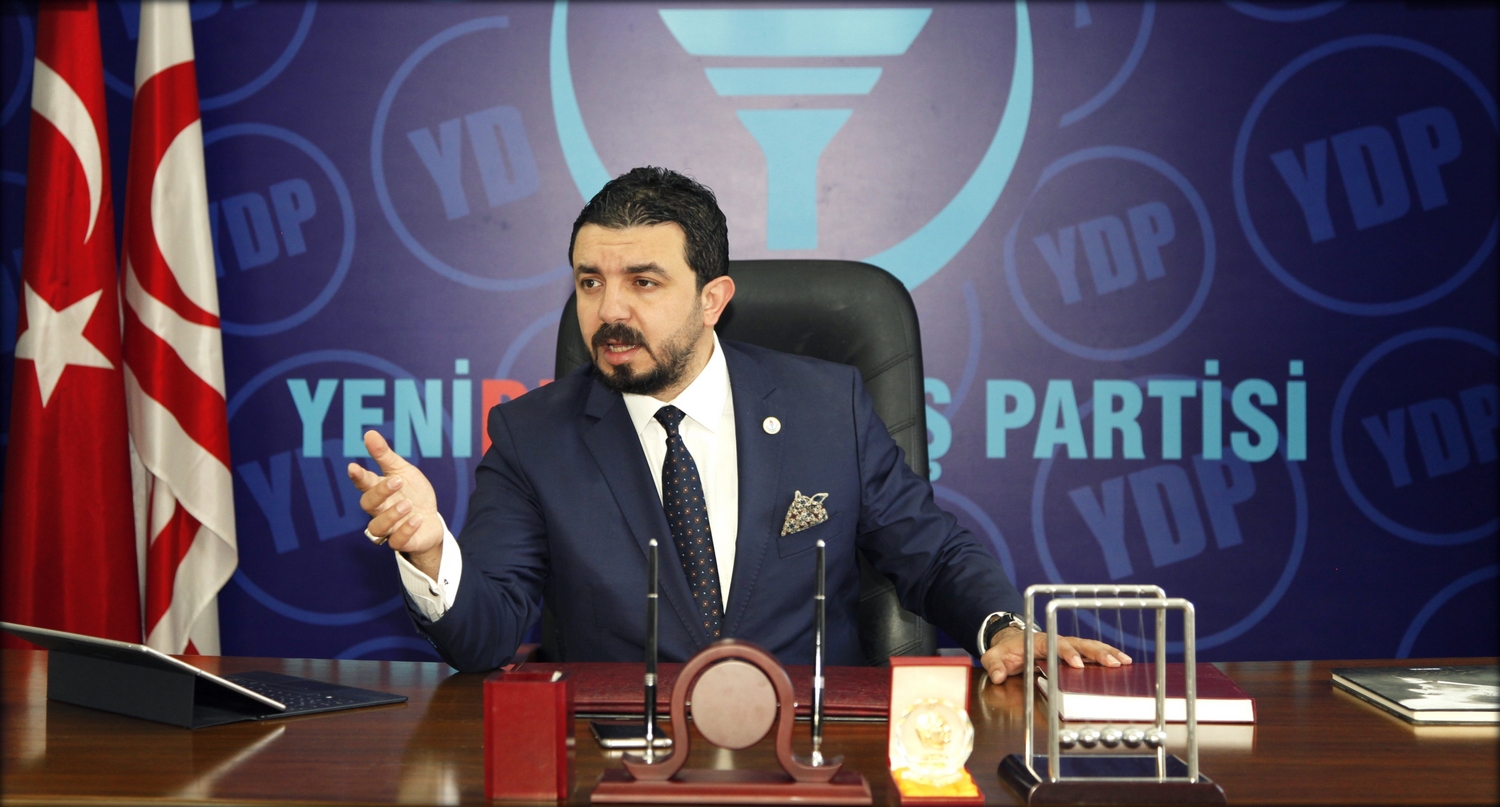 Zaroğlu ”Türkiyelilerin Partisi Olmaktan Şeref Duyarım”