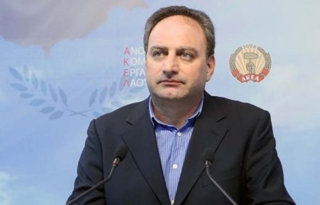 AKEL: Anastasiadis siyasi eşitlikte iyi gitmiyor