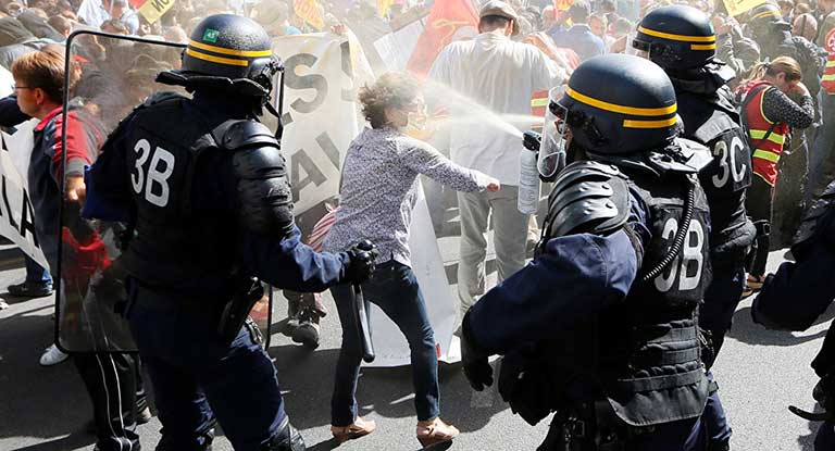 Fransa’da emeklilik reformu karşıtı gösterilerde 11 kişi gözaltı