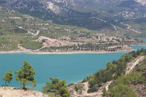Geçitköy Barajı bölgesine fidanlar dikiliyor…
