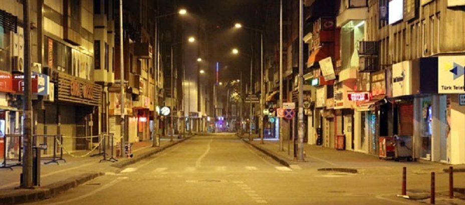 Türkiye’de 31 ildeki sokağa çıkma kısıtlaması başladı