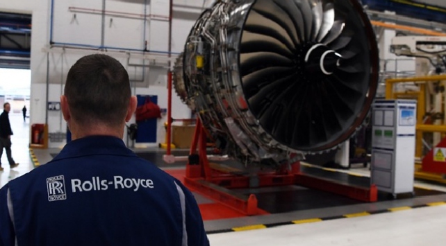 Uçak motoru üreticisi İngiliz Rolls-Royce 9 bin kişiyi işten çıkaracak