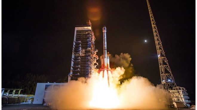 Çin astronot taşıyacak roketin ilk prototipini uzaya fırlattı