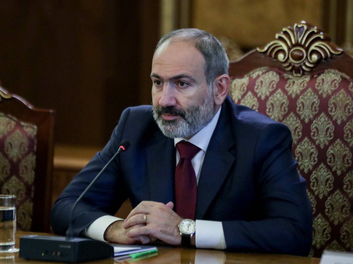 Ermenistan’da Paşinyan Karşıtları, Hükümet Binasına Girmeye Çalıştı
