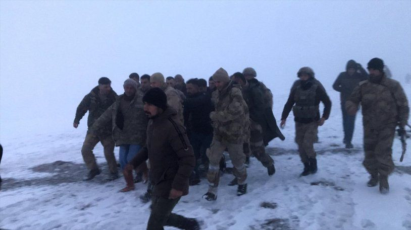 Bitlis’in Tatvan İlçesinde Bir Askeri Helikopter Düştü 9 Şehit, 4 Yaralı Var