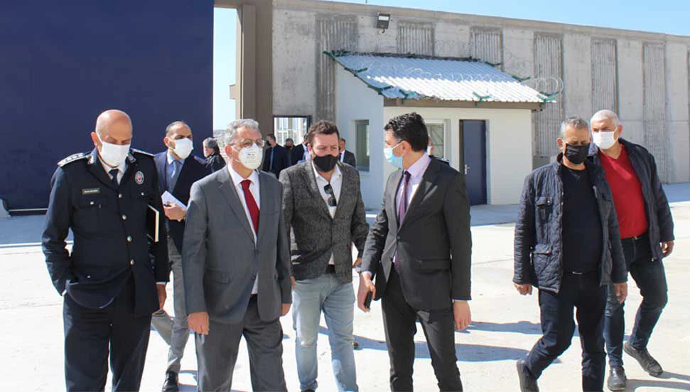 İçişleri Bakanı Kutlu Evren, Yeni Cezaevindeki Çalışmaları Geniş Bir Heyetle Yerinde İnceledi