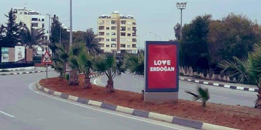 Türkiye’nin Çeşitli Yerlerinde Yayılan “Love Erdoğan” Afişleri, Bugün KKTC’de Reklam Panolarında Görüldü