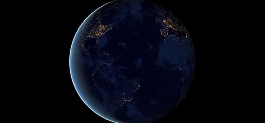 NASA: Eyfel’den daha büyük bir cisim Dünya’nın yakınından geçecek