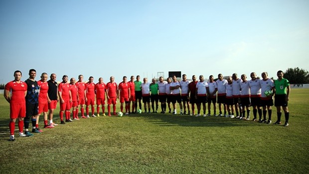 Cumhuriyet Meclisi ve İskele Masterleri Takımları futbol maçı yaptı