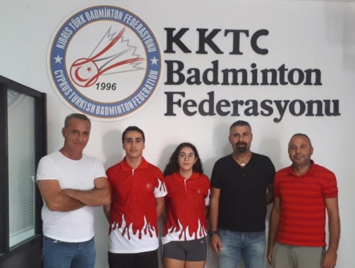 Spor Dairesi Yönetim Kurulu Milli Badmintoncuları tebrik etti.