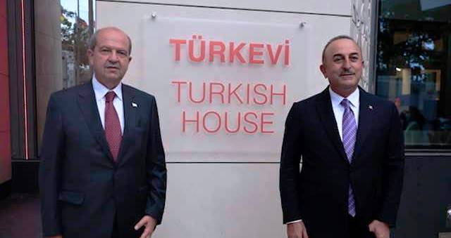 Tatar, Türkevi’nde TC Dışişleri Bakanı Çavuşoğlu ile biraraya geldi