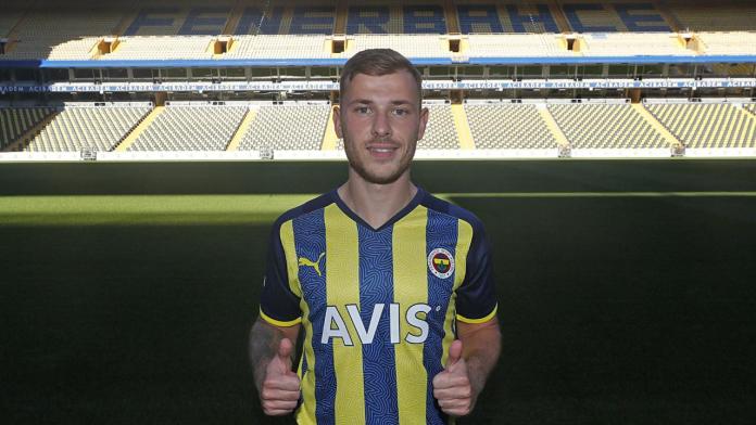 Max Meyer resmen Fenerbahçe’de