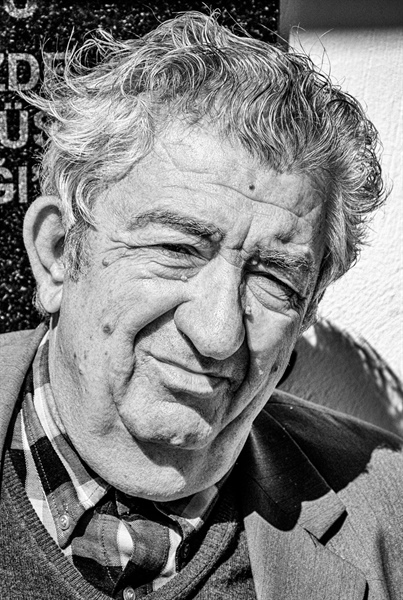 Kıbrıs Türk edebiyatının önemli isimlerinden Kamil Özay hayatını kaybetti