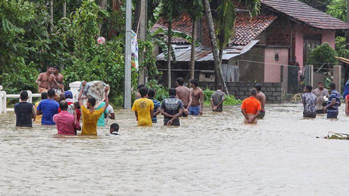 Sri Lanka’da aşırı yağışın yol açtığı kazalarda 16 kişi öldü