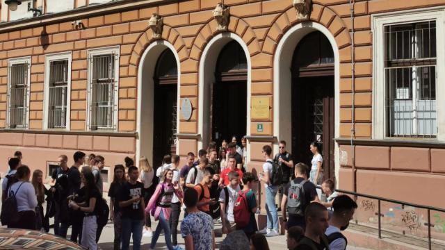 Saraybosna’da okullarda bomba ihbarı: Eğitime ara verildi