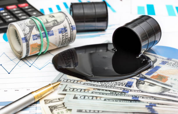 Brent petrolün varili uluslararası piyasalarda 77,64 dolardan işlem görüyor