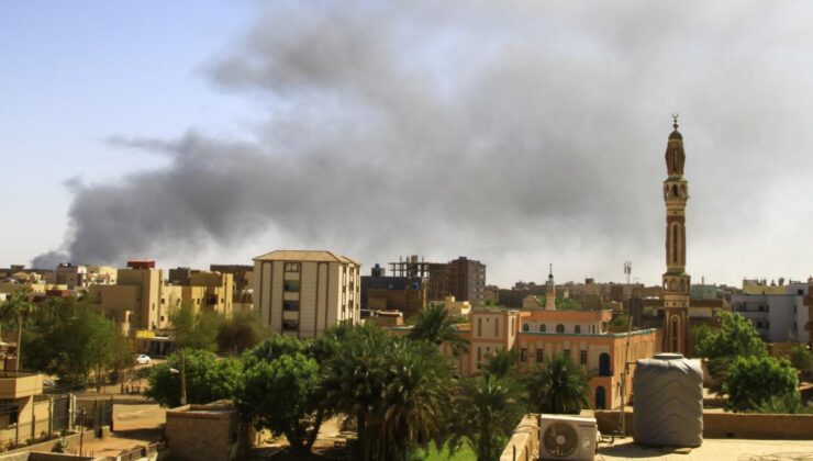 Sudan’da ateşkesin bitmesine saatler kala çatışmalar şiddetlendi