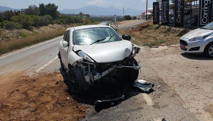 Girne-Tatlısu ana yolunda meydana gelen trafik kazasında  iki kişi yaralandı