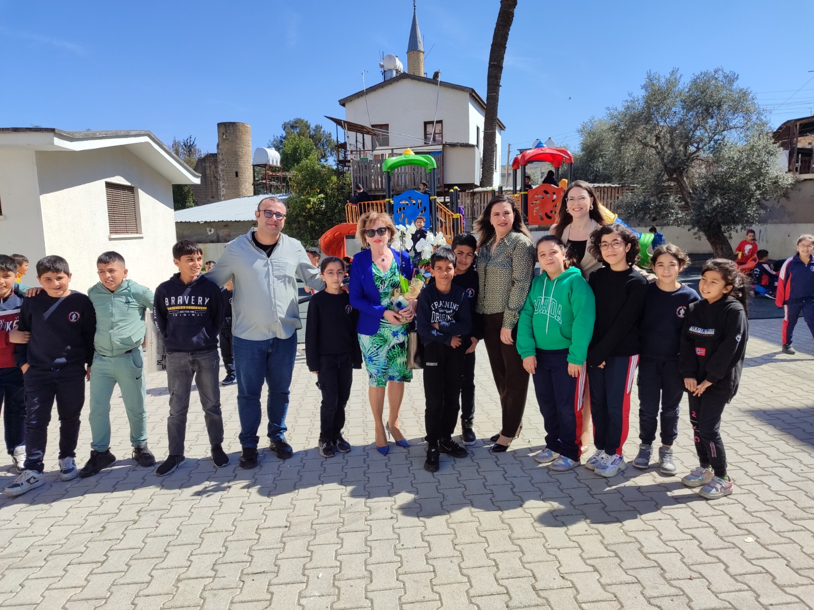 Merit, yardım elini Lefkoşa’ya da uzattı