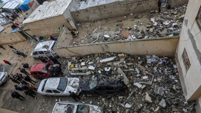 İsrail, Refah’ta bir evi bombaladı: 4 Filistinli hayatını kaybetti