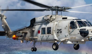 Japon Donanmasına ait 2 helikopter Pasifik Okyanusu’na düştü