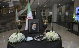 İran Cumhurbaşkanı Reisi için ülke temsilcilerinin katıldığı taziye merasimi düzenlendi