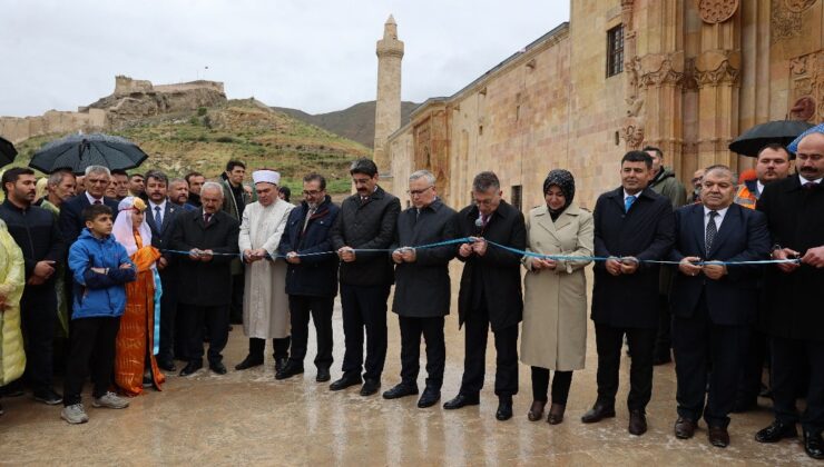 Sivas’ta Divriği Ulu Camii yeniden ibadete açıldı