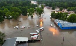 Texas’ta aşırı yağışların yol açtığı taşkın nedeniyle binlerce kişi tahliye edildi