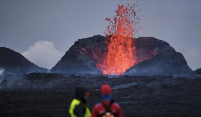 İzlanda’nın Reykjanes Yarımadası’nda bu yıl 4. yanardağ patlaması