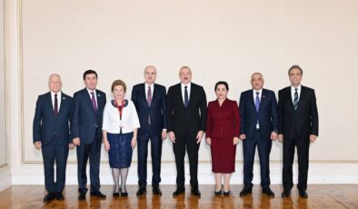 Töre, TÜRKPA’ya katılan konuk heyetler ile birlikte Aliyev tarafından kabul edildi