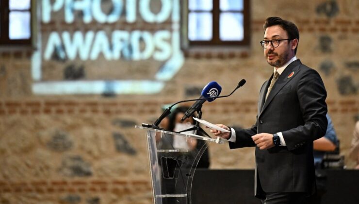 İstanbul Photo Awards 10. yıl sergisi Rami Kütüphanesi’nde açıldı