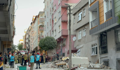 İstanbul Bahçelievler’de 4 katlı bina çöktü