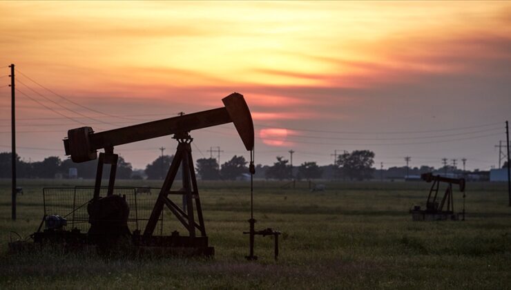 Brent petrolün varil fiyatı 82,34 dolar