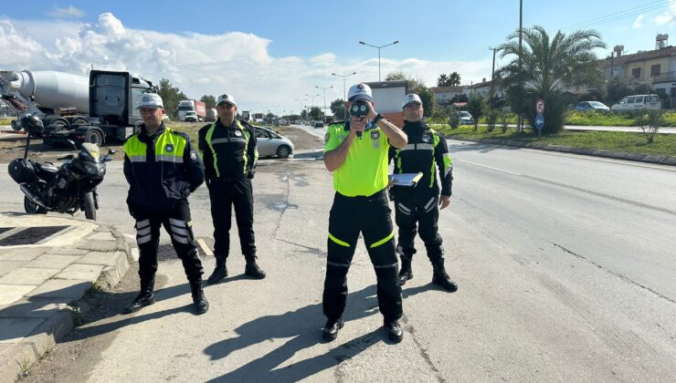 Ülke genelinde trafik denetimleri: 386 sürücü rapor edildi, 3 sürücü tutuklandı