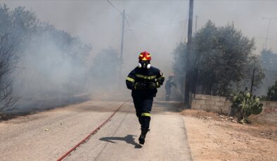 Yunanistan’da orman yangınları nedeniyle bazı köyler tahliye edildi