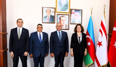 Çavuşoğlu, Azerbaycan ziyareti kapsamında KKTC Bakü Temsilciliği’ni ziyaret etti