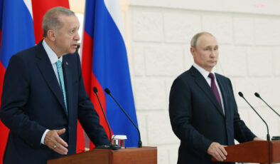 Putin: “Dünyadaki tüm zorluluklara rağmen Rusya ile Türkiye arasındaki ilişkiler adım adım ilerliyor”