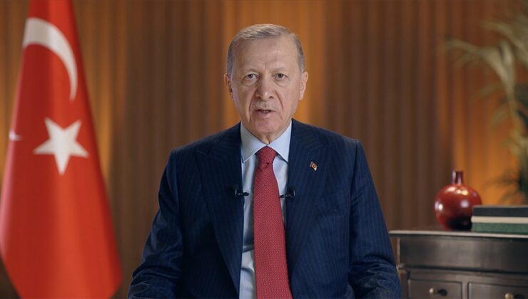 Erdoğan’ın KKTC ziyareti…TC Cumhurbaşkanı: Kıbrıs’a bir gün önceden gitme durumumuz olabilir