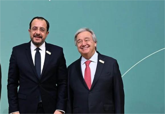 Hristodulidis Bakü’de Guterres ve Fidan ile bir araya geldi