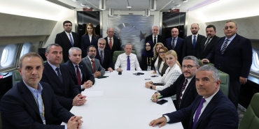 CUMHURBASKANI_ERDOGAN_ARNAVUTLUK_ZIYARETININ_ARDINDAN_UCAKTA_GAZETECILERIN_SORULARINI_YANITLADI-scal.jpeg