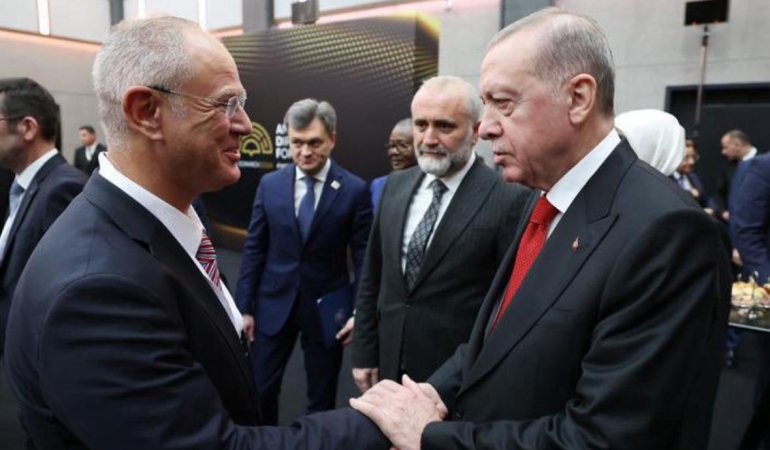 Çalışma ve Sosyal Güvenlik Bakanı Oğuzhan Hasipoğlu, Türkiye Cumhurbaşkanı Sayın Recep Tayyip Erdoğan’ın Birleşmiş Milletler Genel Kurulu’ndaki konuşmasını değerlendirdi.